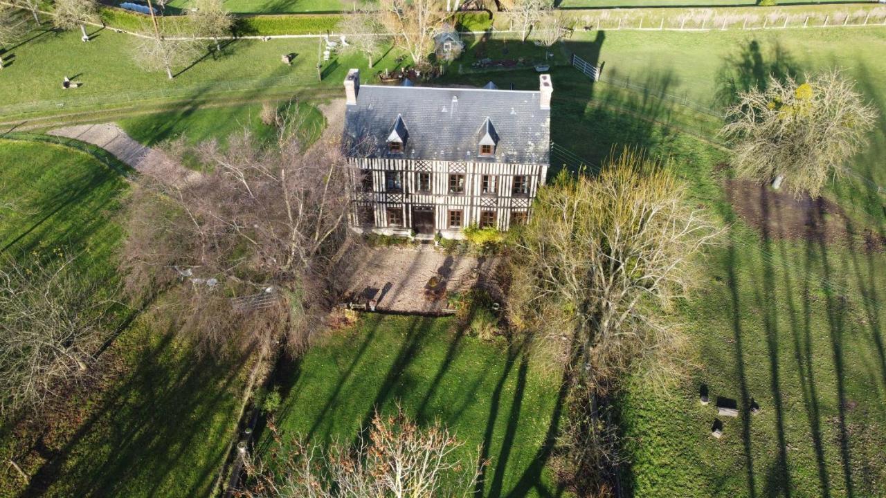 Le Petit Manoir De La Vernelle Bed & Breakfast Fourmetot Eksteriør bilde