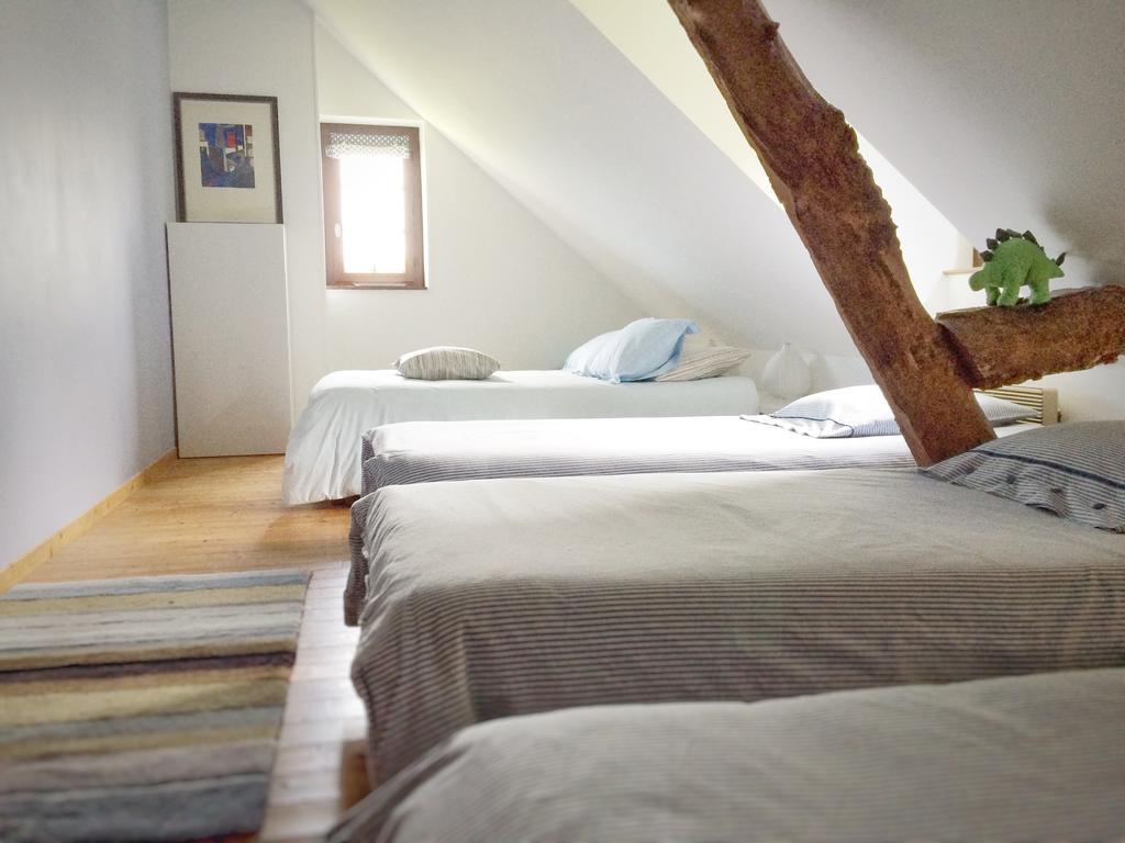 Le Petit Manoir De La Vernelle Bed & Breakfast Fourmetot Rom bilde