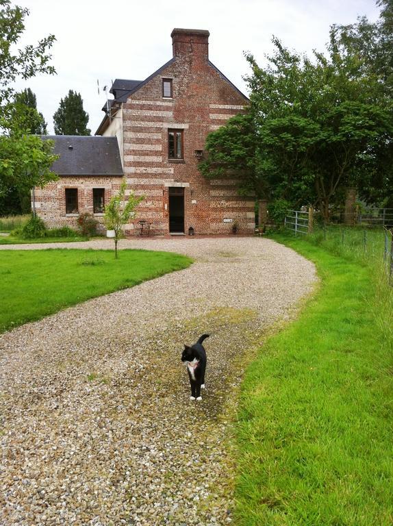 Le Petit Manoir De La Vernelle Bed & Breakfast Fourmetot Eksteriør bilde