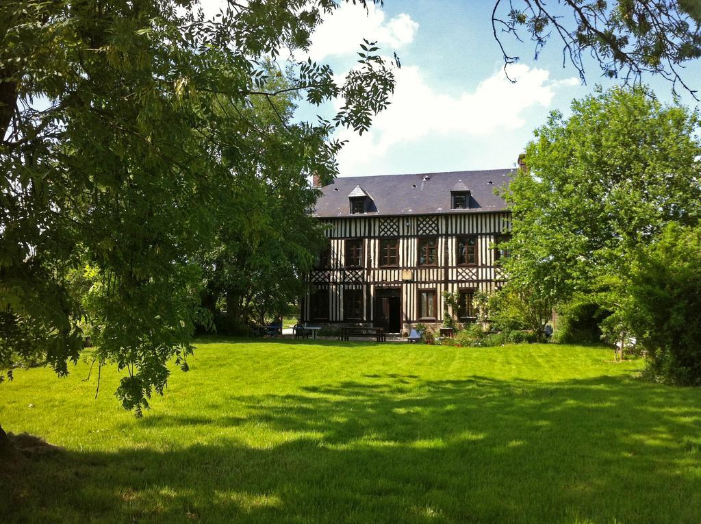 Le Petit Manoir De La Vernelle Bed & Breakfast Fourmetot Eksteriør bilde